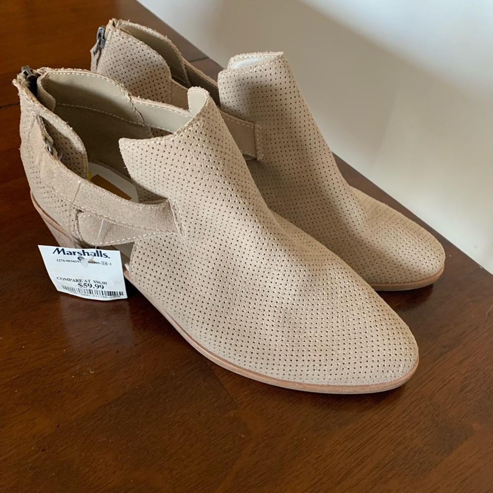 Dolce Vita Tan Booties - Size 9 NWT